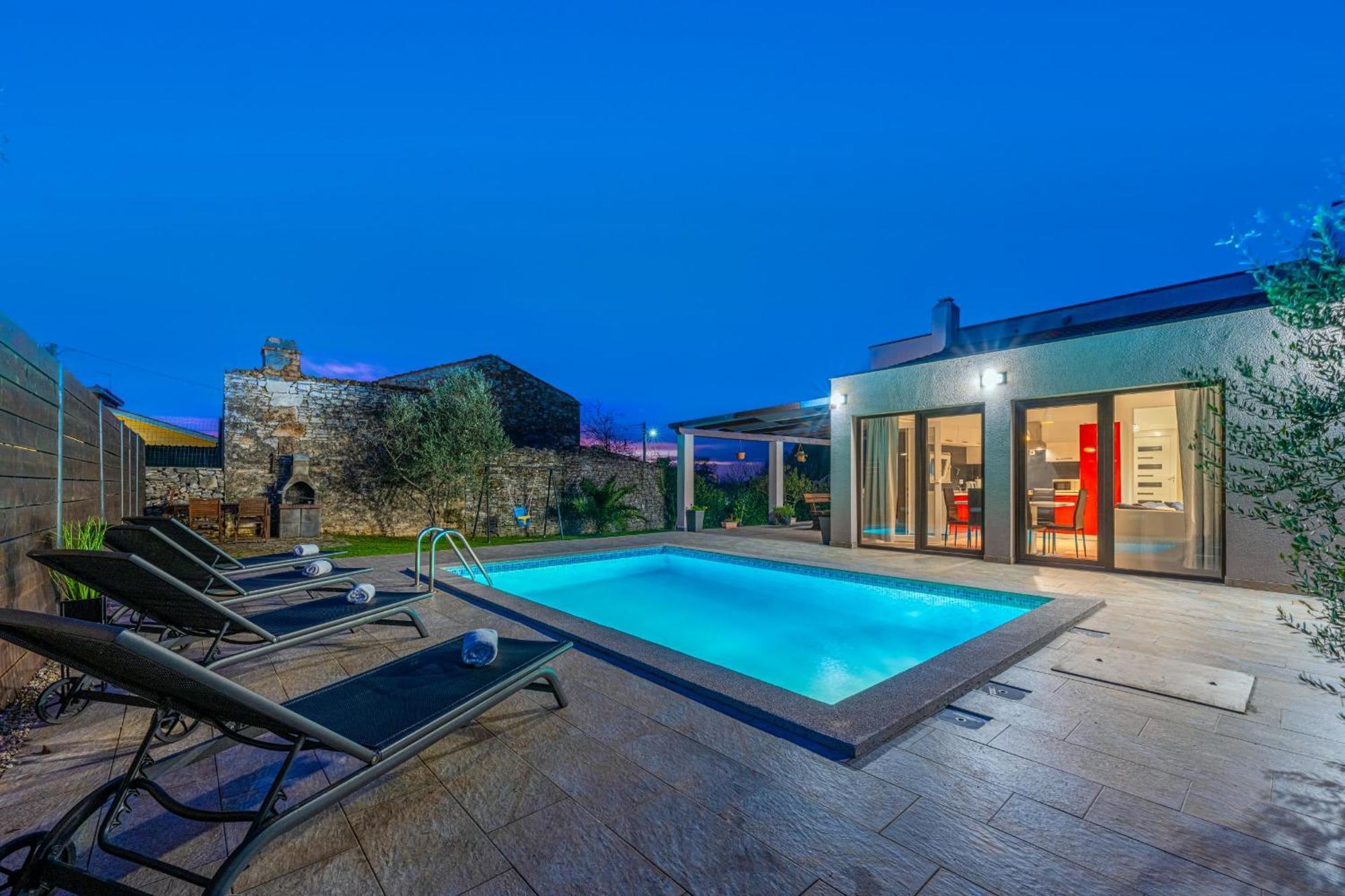 Bobo Family House With Pool Villa Vodnjan Exterior photo